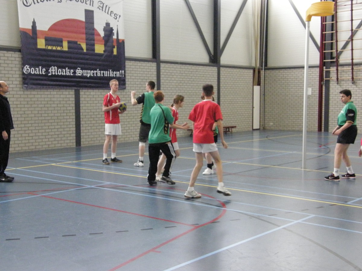 G korfbaltoernooi 17 maart 2012 039.jpg
